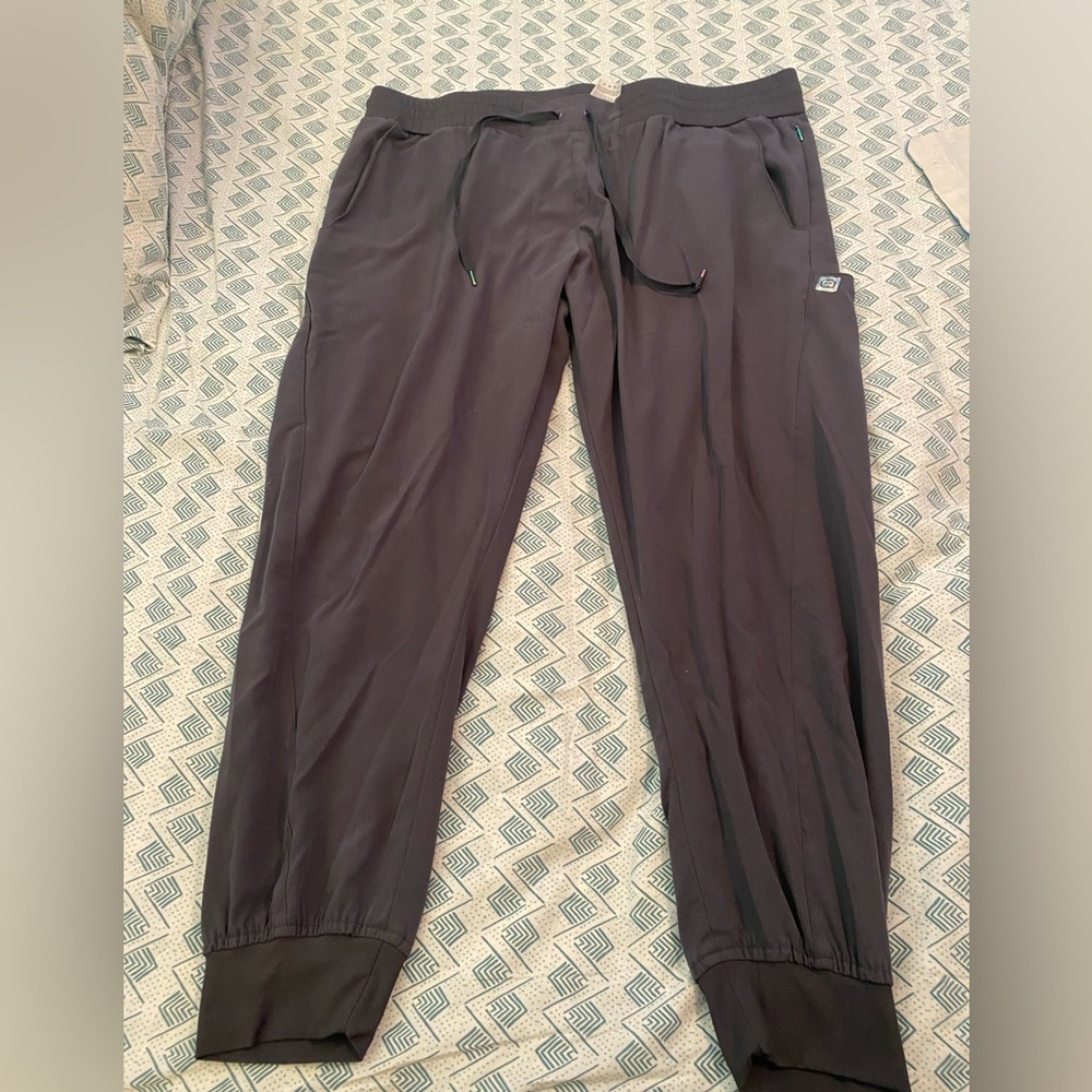 Wonderwink scrub pants. pewter. size 2XL petite